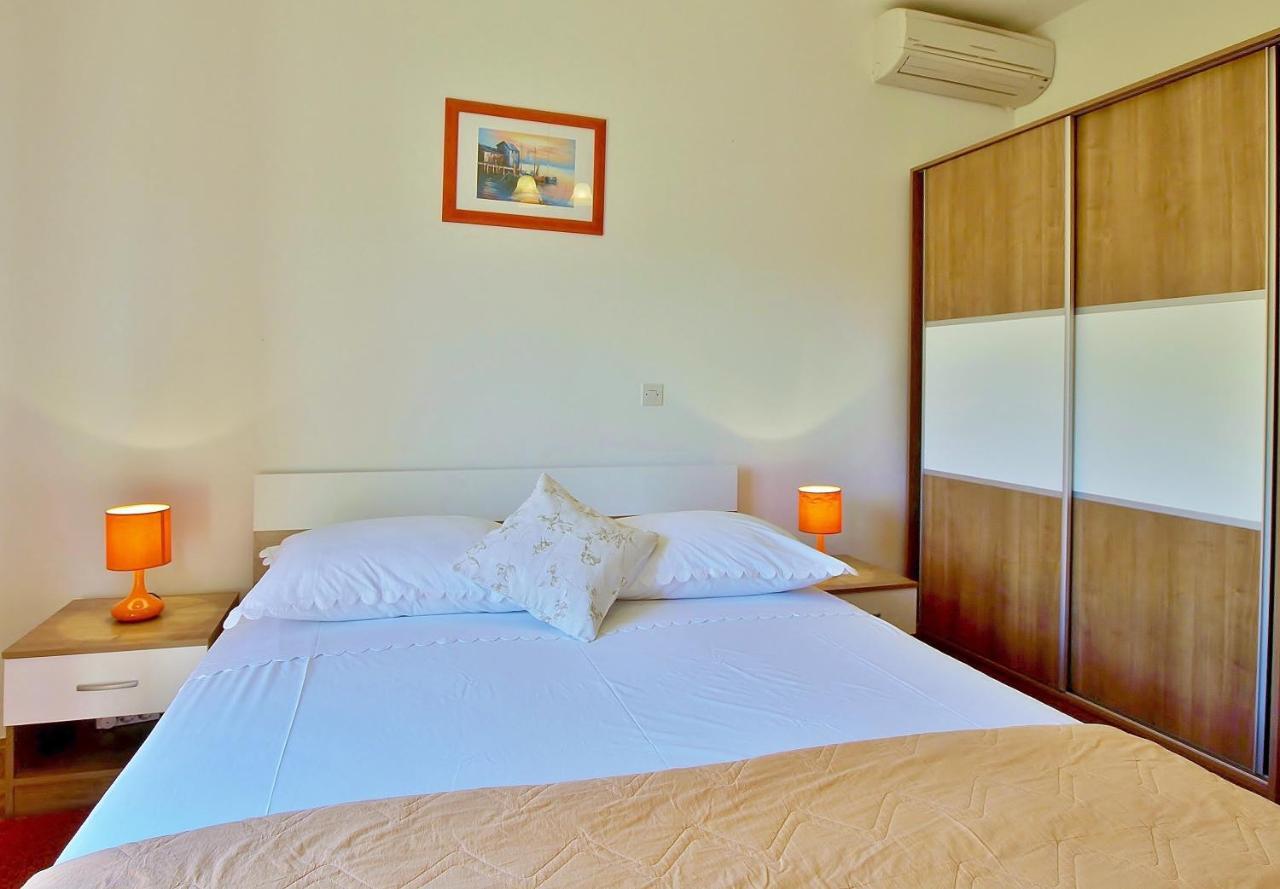 Jaska Anica Apartments Supetarska Draga Exteriér fotografie