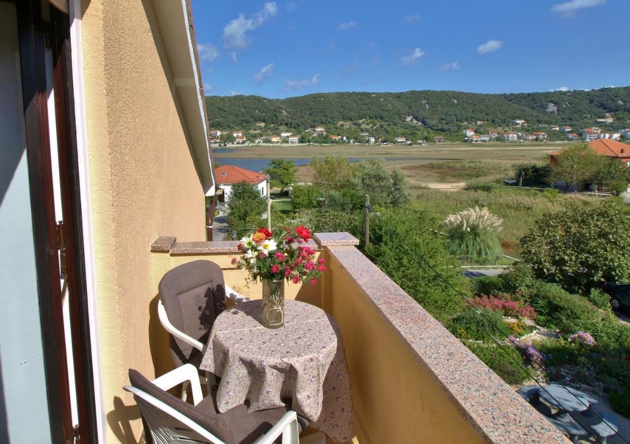Jaska Anica Apartments Supetarska Draga Exteriér fotografie
